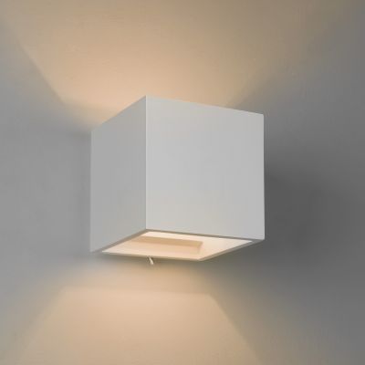 Pienza Switched Wall Light